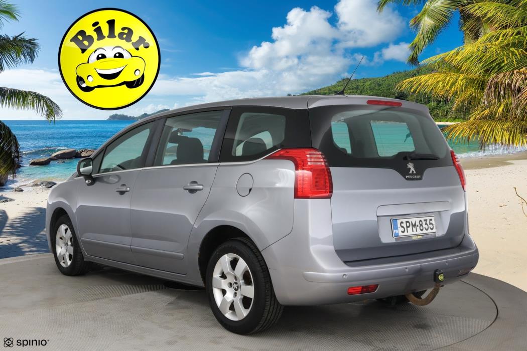 PEUGEOT 5008 2015