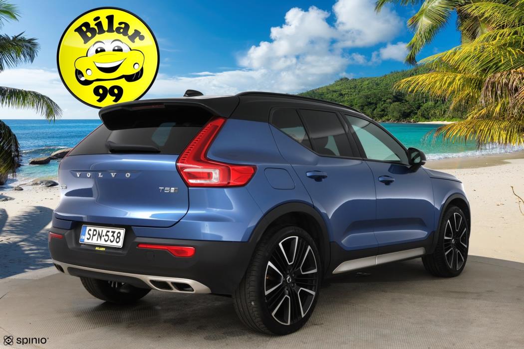 VOLVO XC40 2020
