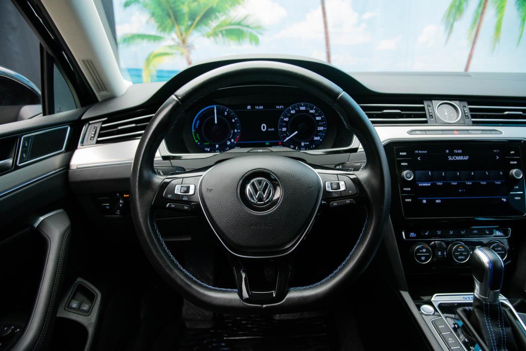 VOLKSWAGEN PASSAT 2018
