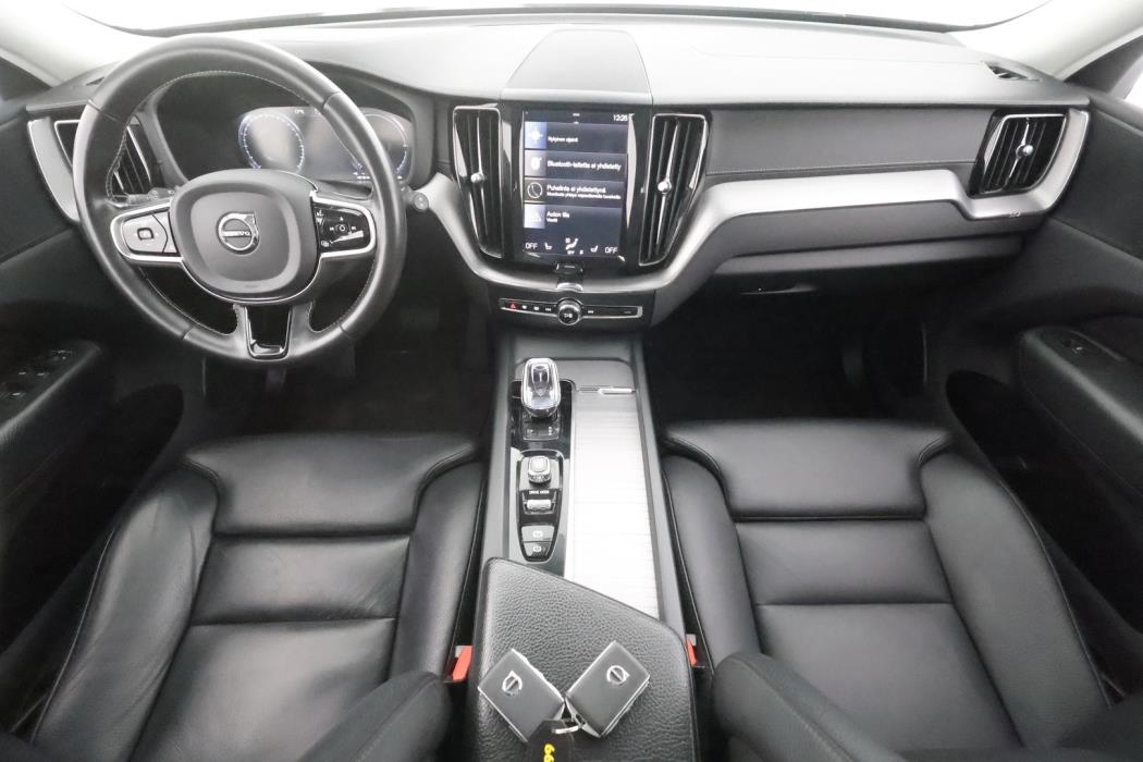 VOLVO XC60 2020