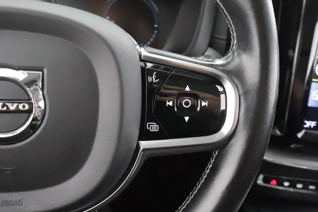 VOLVO XC60 2020