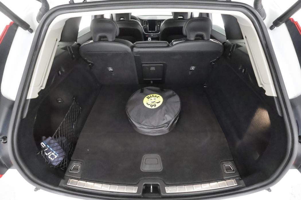 VOLVO XC60 2020