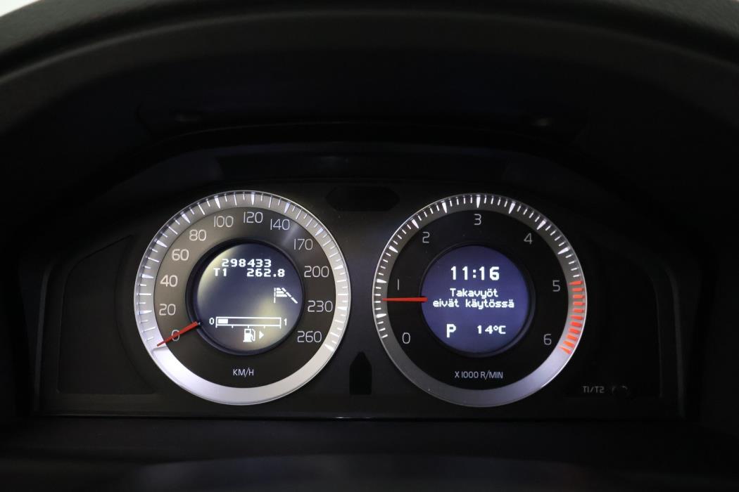 VOLVO V70 2010