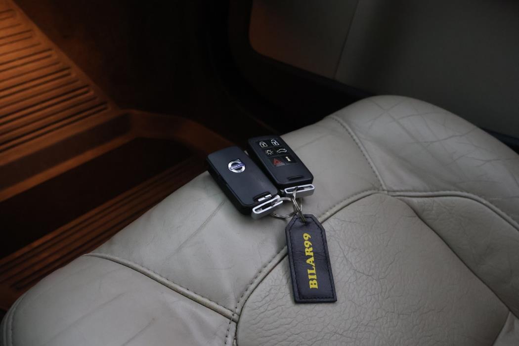 VOLVO V70 2010