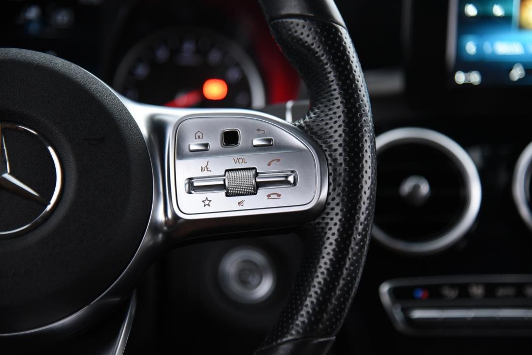 MERCEDES-BENZ GLC 2020