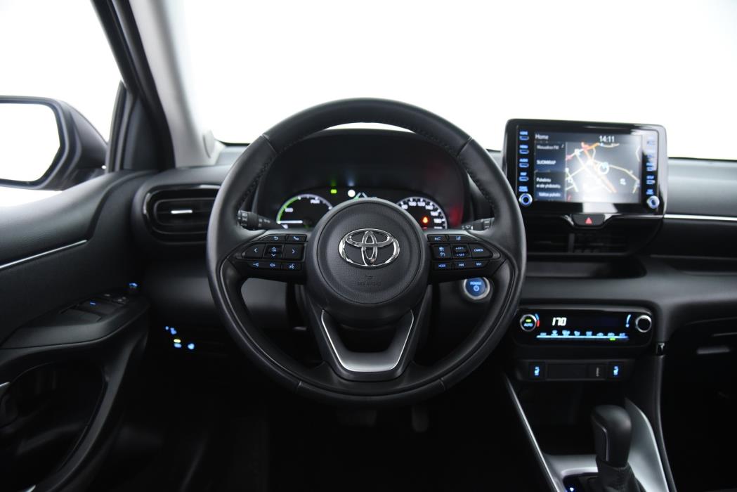TOYOTA Yaris 2024