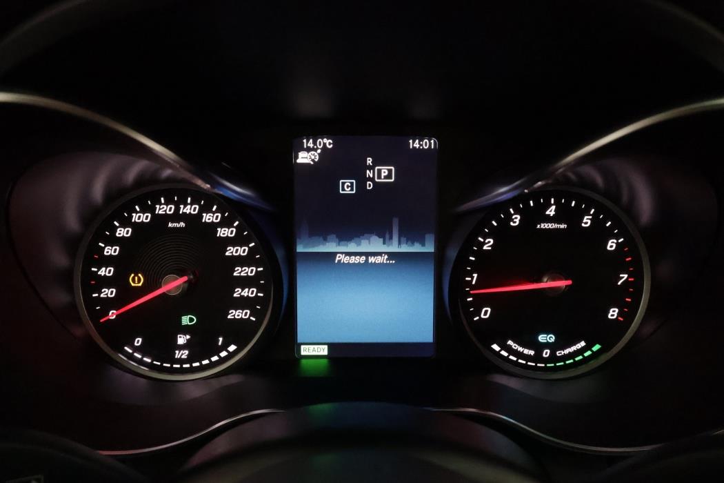 MERCEDES-BENZ C 2019