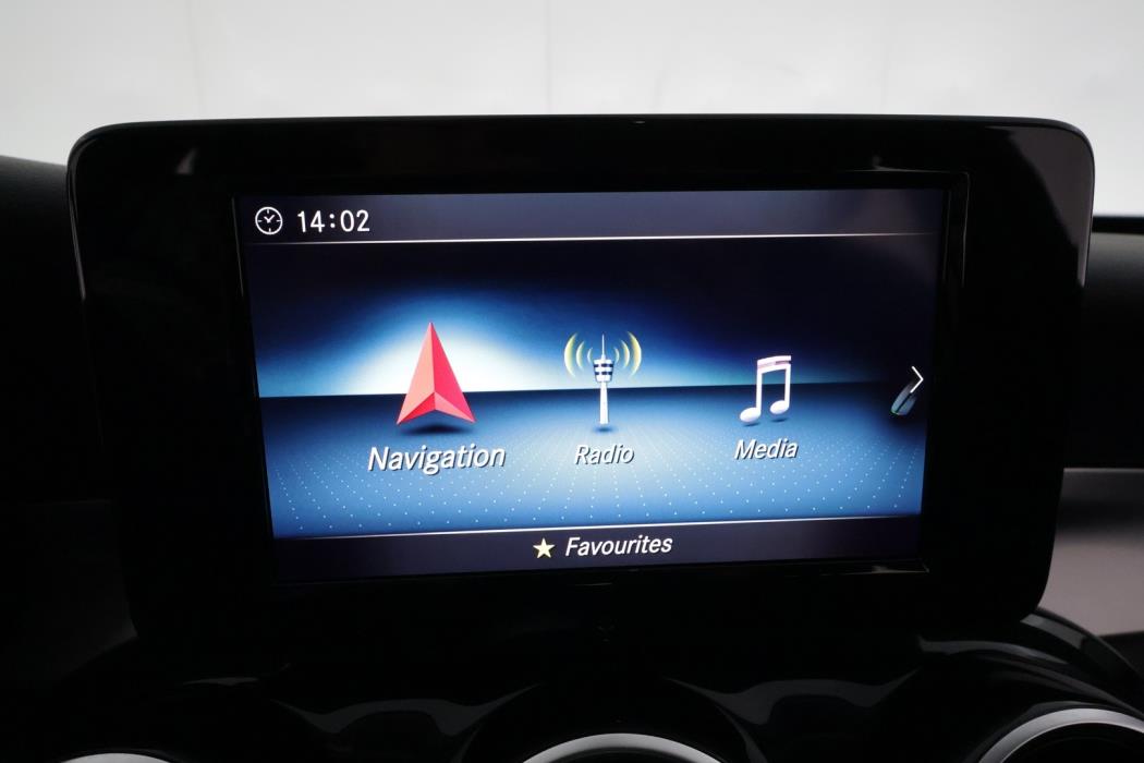 MERCEDES-BENZ C 2019