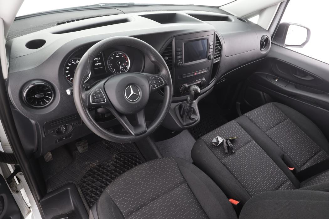 MERCEDES-BENZ Vito 2022