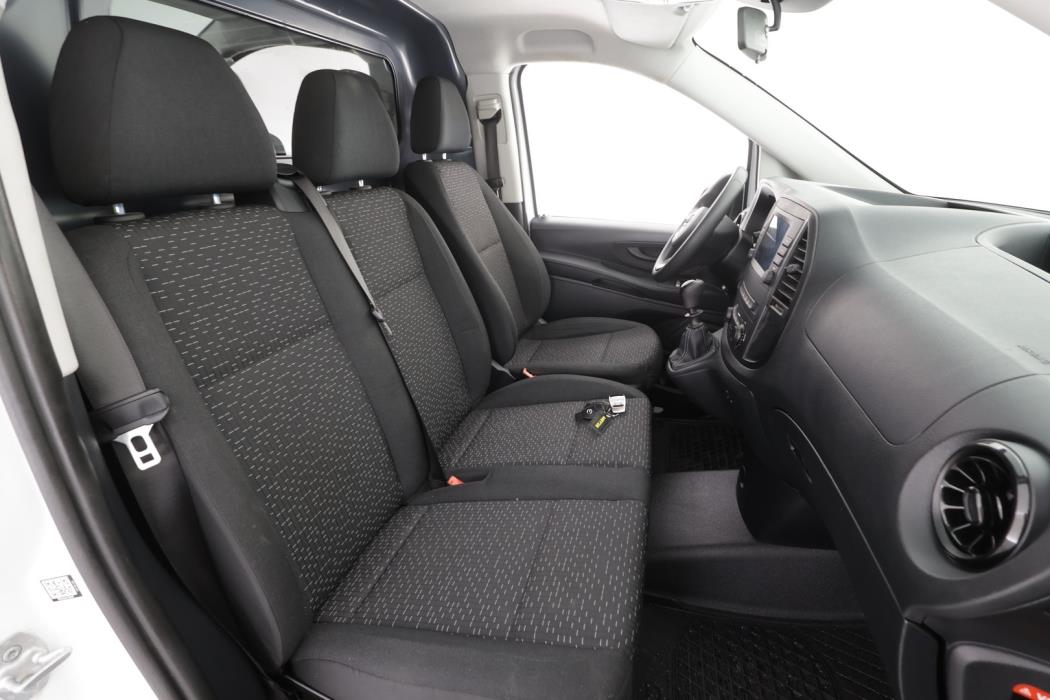 MERCEDES-BENZ Vito 2022