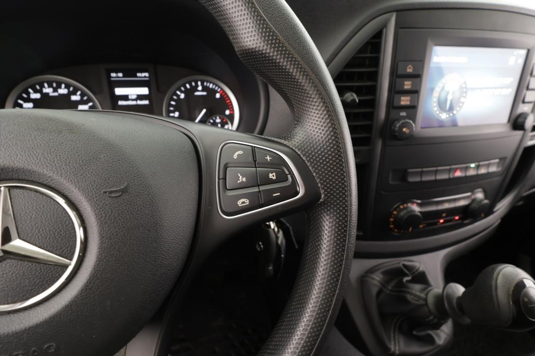 MERCEDES-BENZ Vito 2022