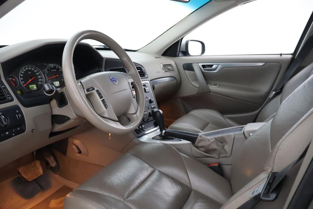 VOLVO V70 2006