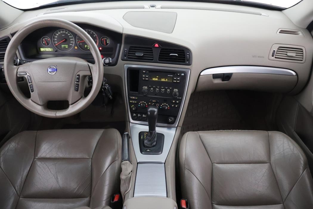 VOLVO V70 2006