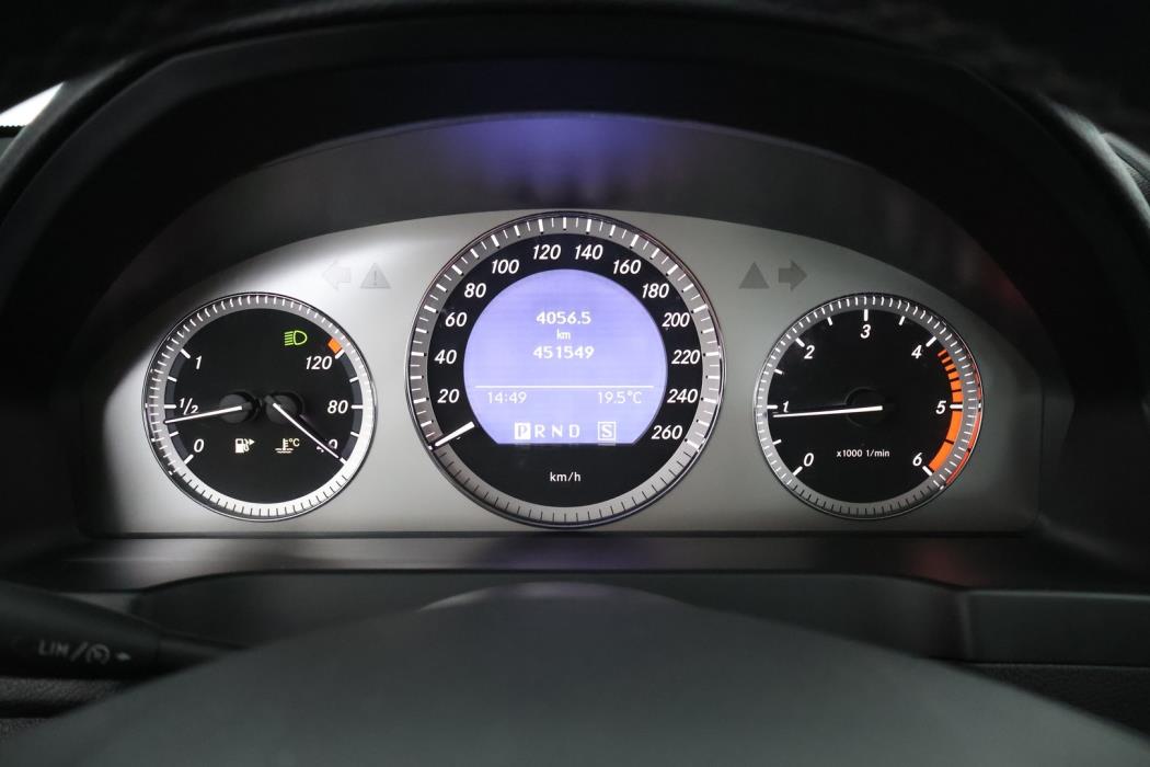 MERCEDES-BENZ C 2009