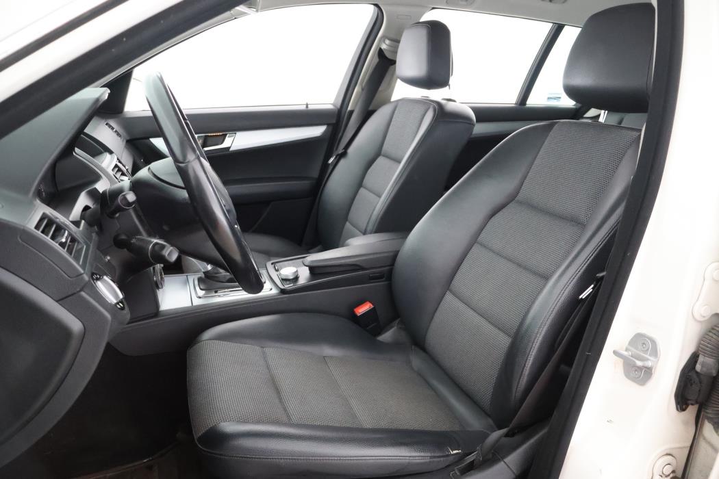 MERCEDES-BENZ C 2009