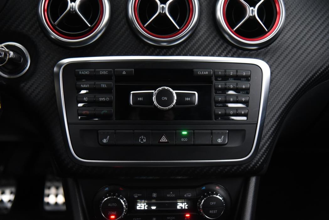 MERCEDES-BENZ A 2013