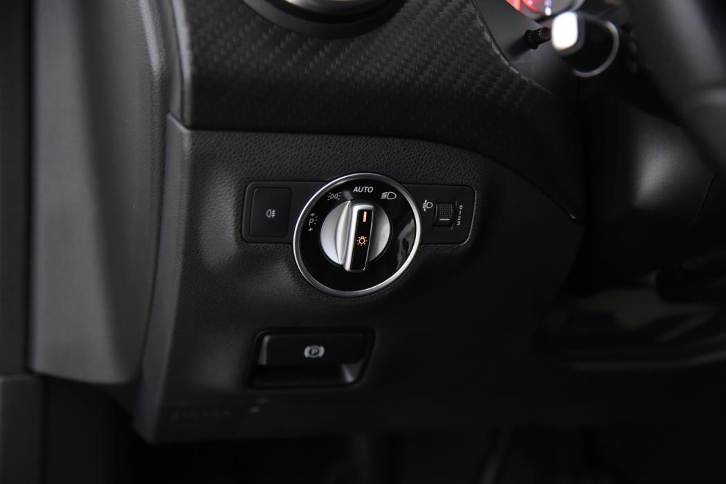 MERCEDES-BENZ A 2013