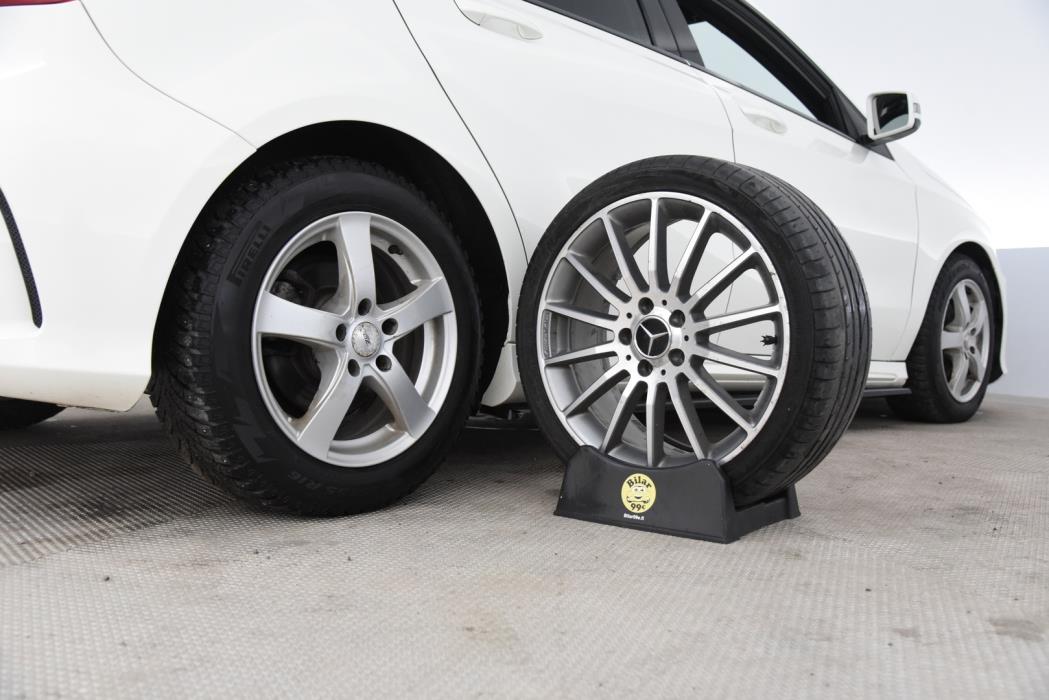 MERCEDES-BENZ A 2013