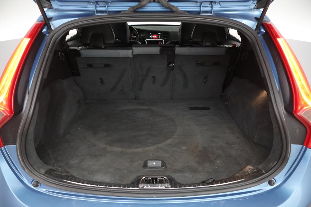 VOLVO V60 2014