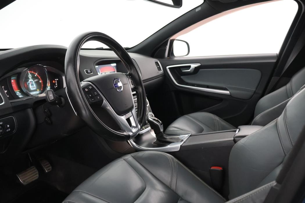 VOLVO V60 2014