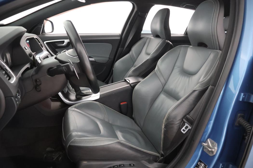 VOLVO V60 2014