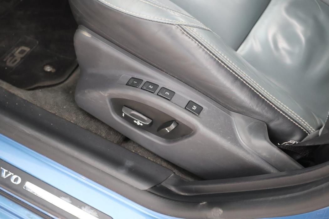VOLVO V60 2014
