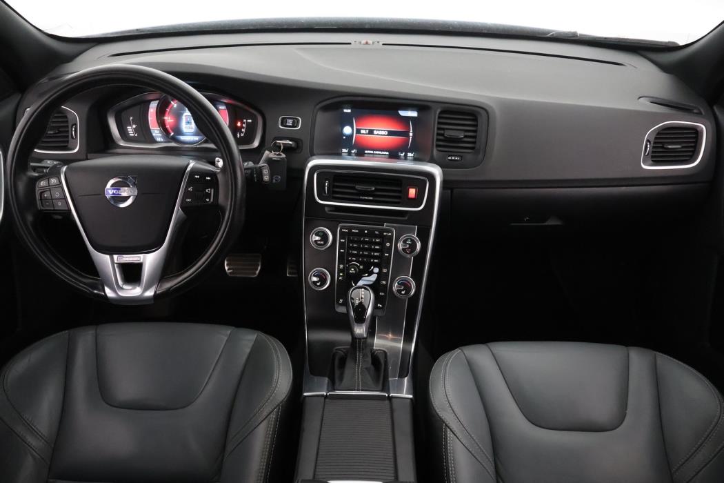 VOLVO V60 2014