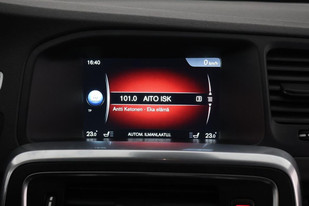 VOLVO V60 2014