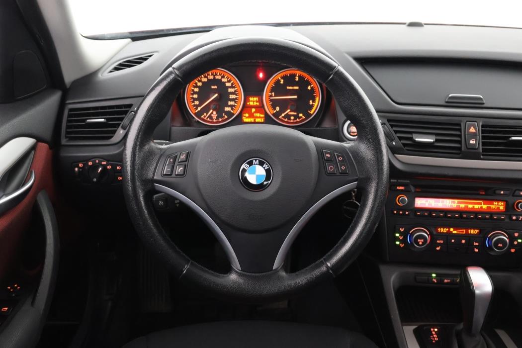 BMW X1 2011