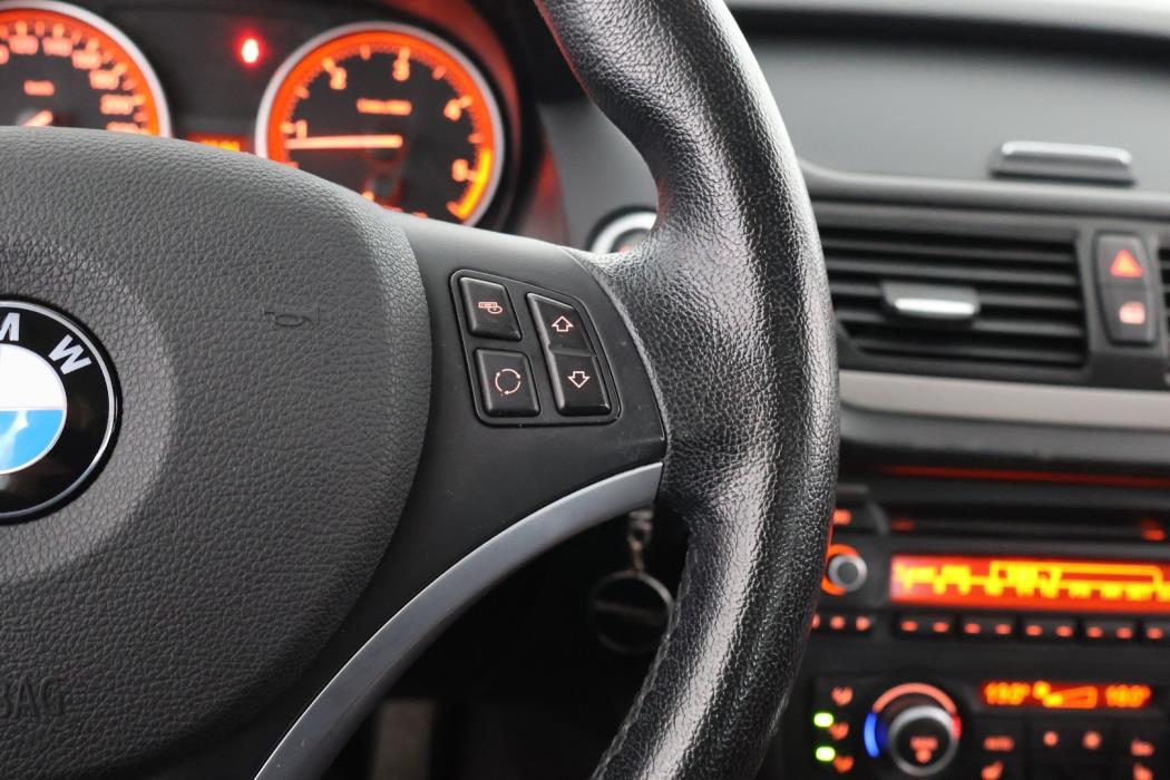 BMW X1 2011