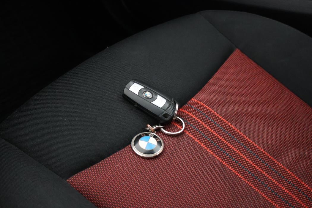 BMW X1 2011
