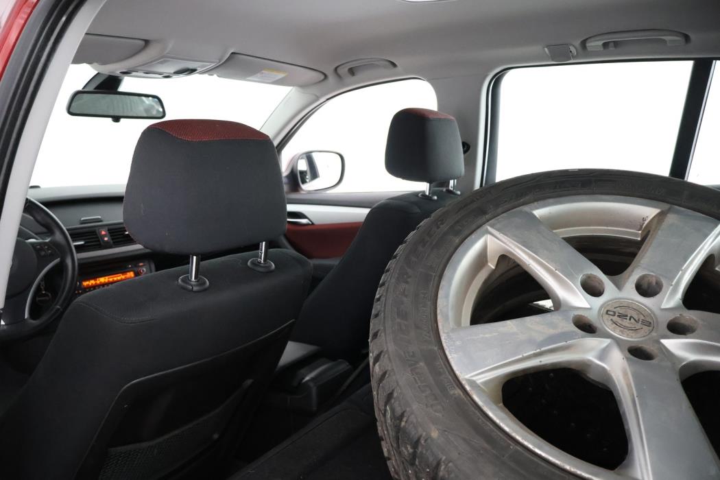 BMW X1 2011