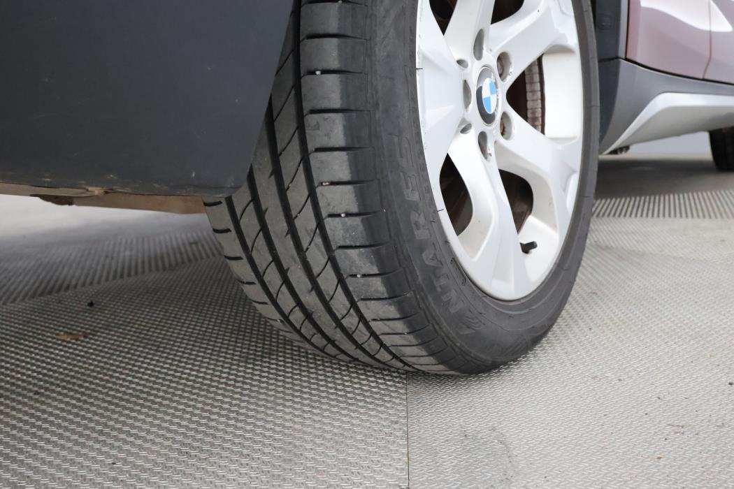 BMW X1 2011