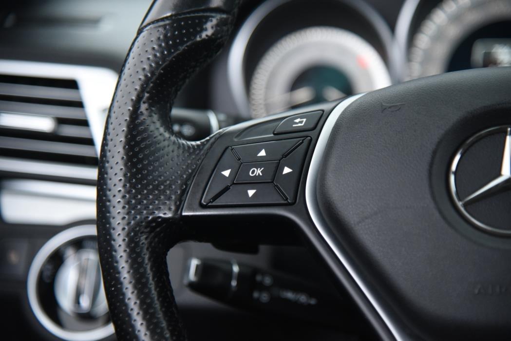 MERCEDES-BENZ E 2015