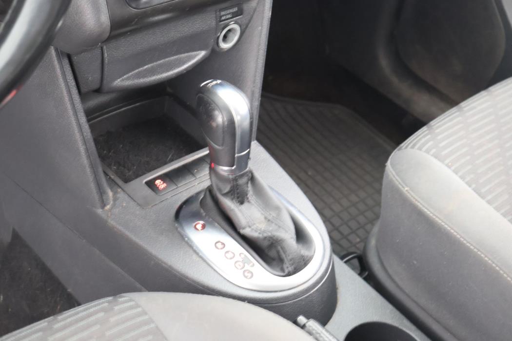 VOLKSWAGEN Caddy Maxi 2011