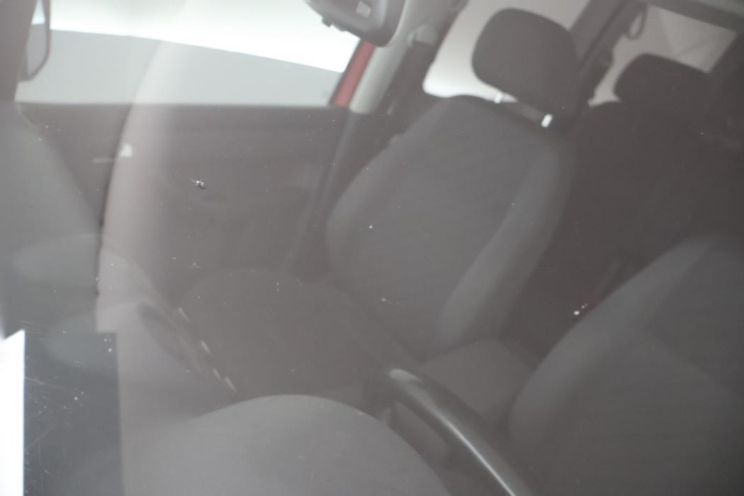 VOLKSWAGEN Caddy Maxi 2011