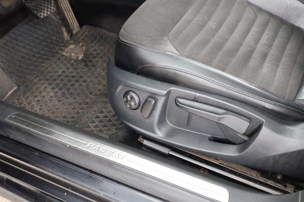 VOLKSWAGEN Passat 2015