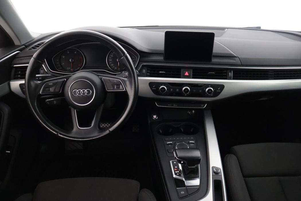 AUDI A4 2016