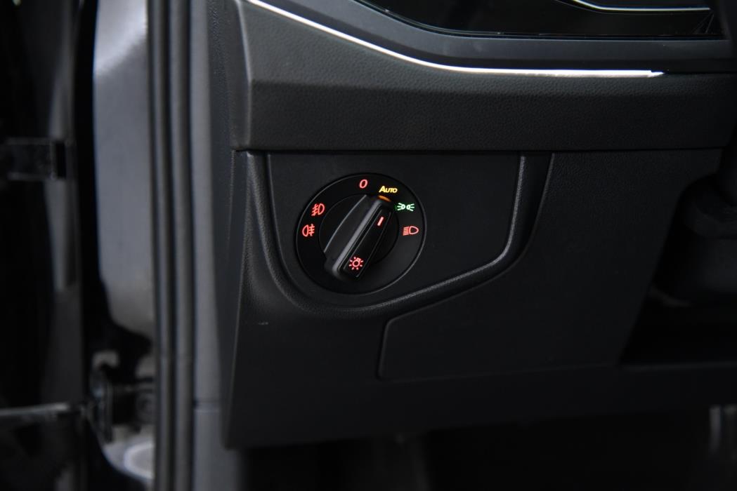 VOLKSWAGEN Polo 2018