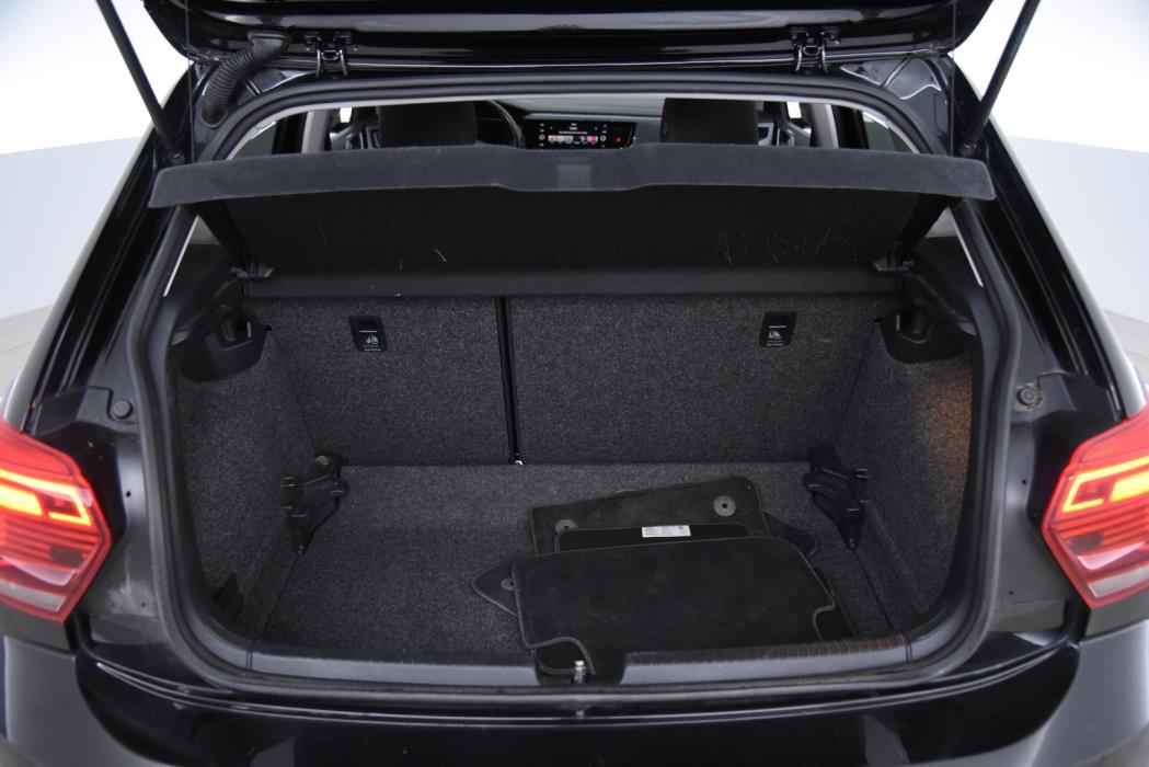 VOLKSWAGEN Polo 2018