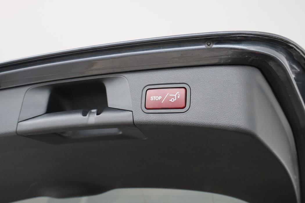 MERCEDES-BENZ C 2016