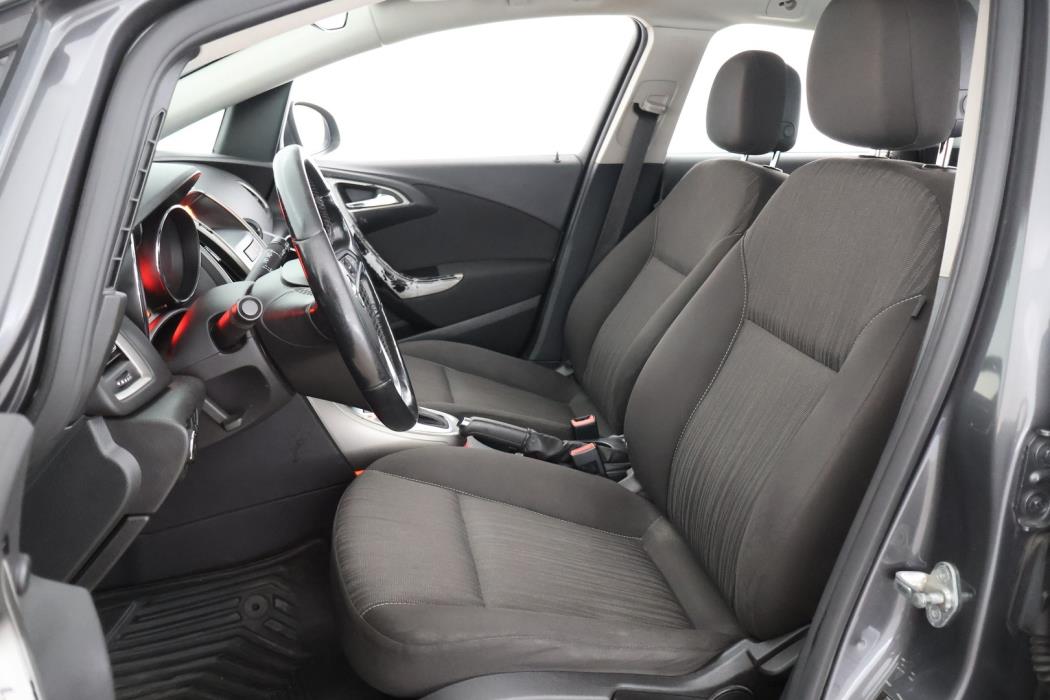 OPEL Astra 2012