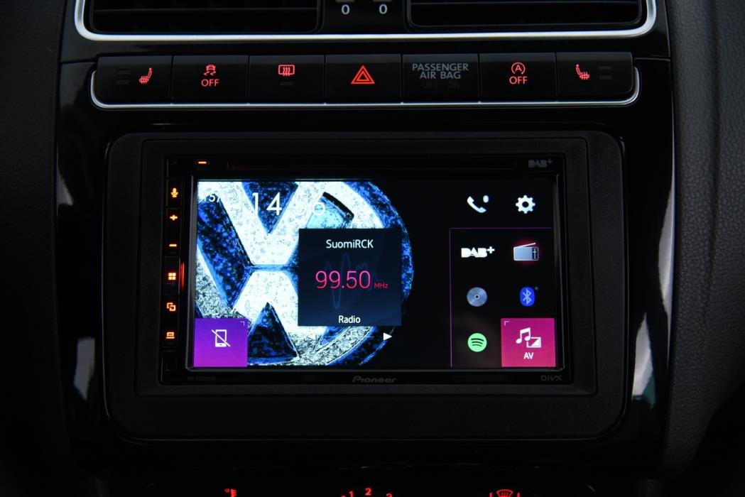 VOLKSWAGEN Polo 2013