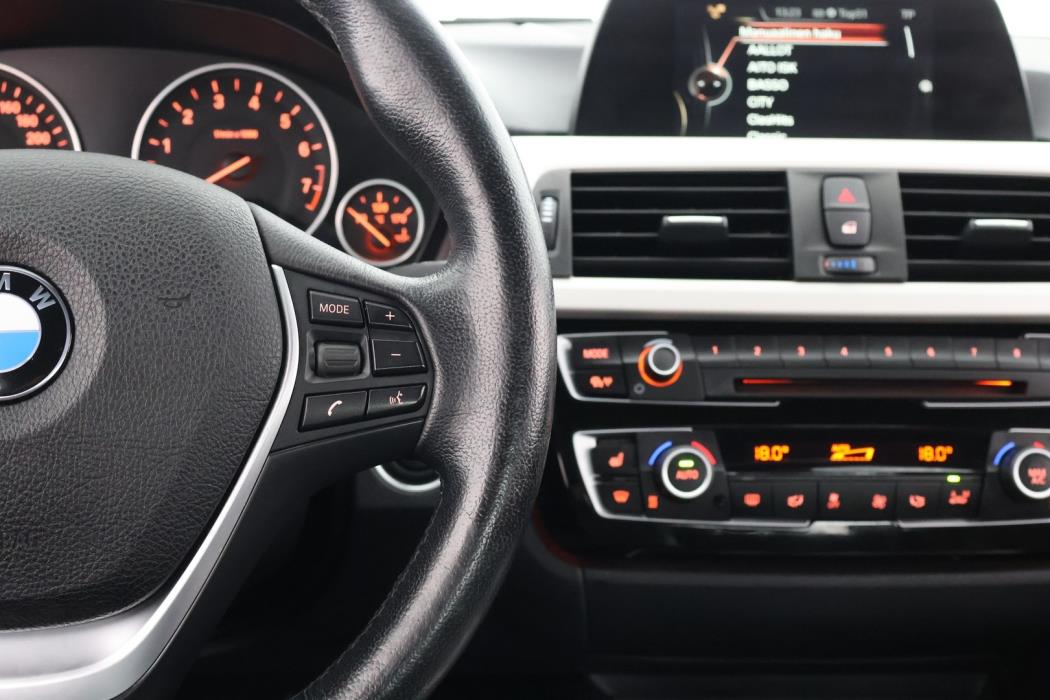 BMW 330 2017