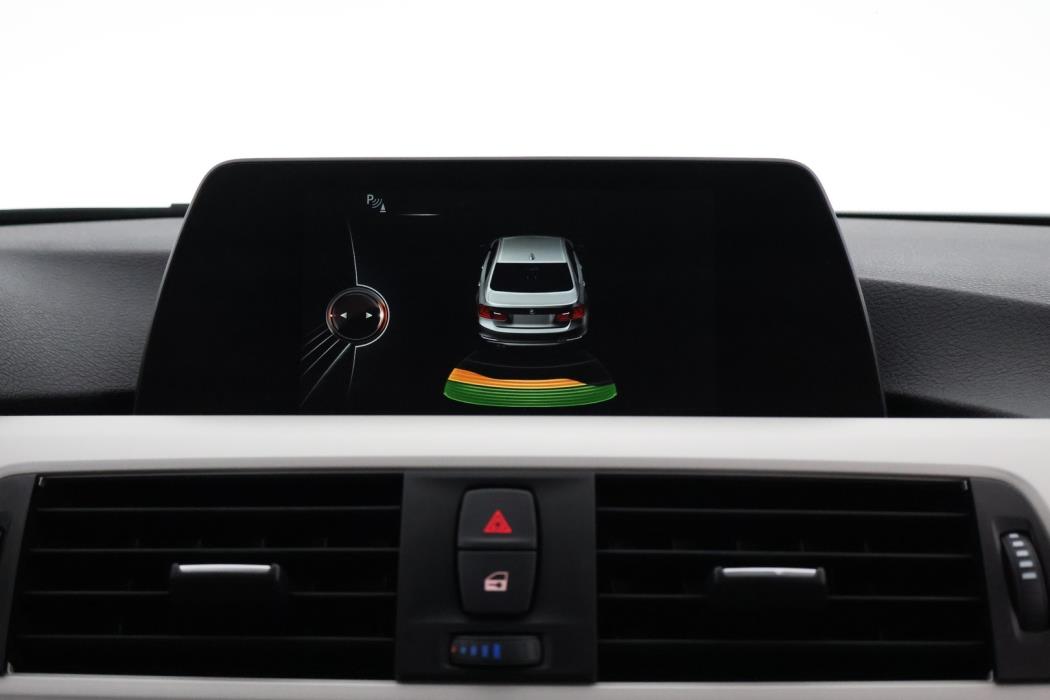 BMW 330 2017