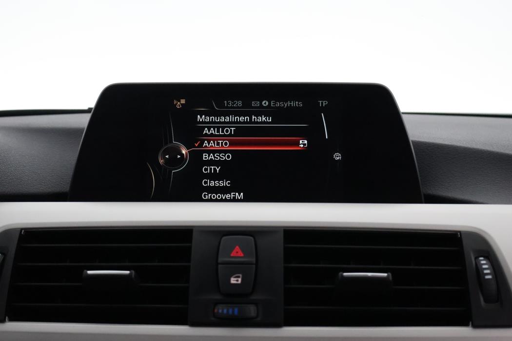 BMW 330 2017
