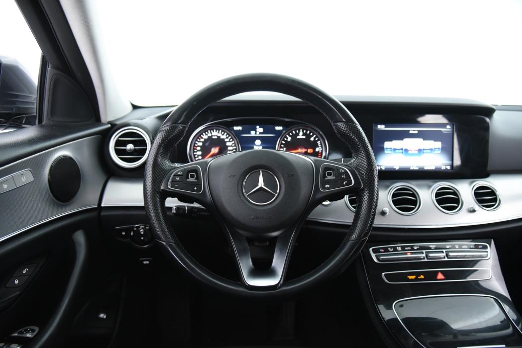 MERCEDES-BENZ E 2017