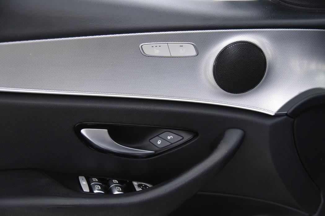 MERCEDES-BENZ E 2017