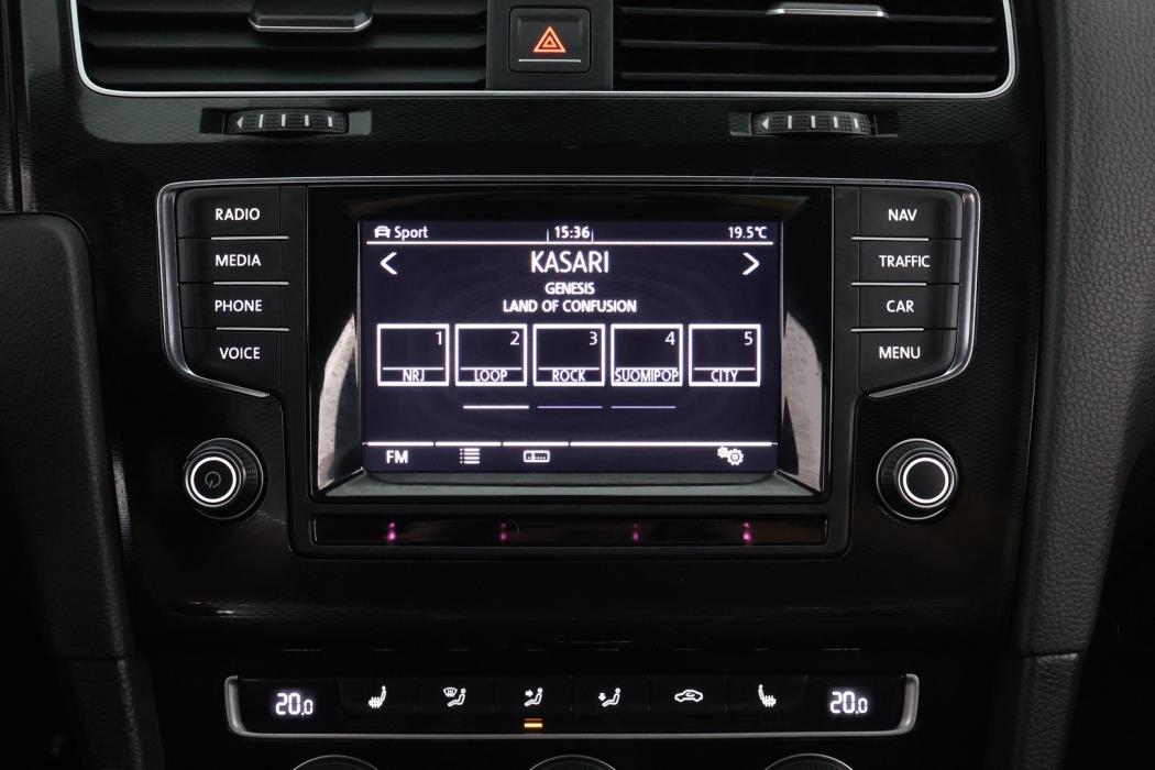 VOLKSWAGEN Golf 2014
