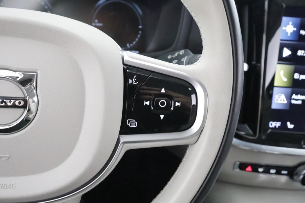 VOLVO V60 2022